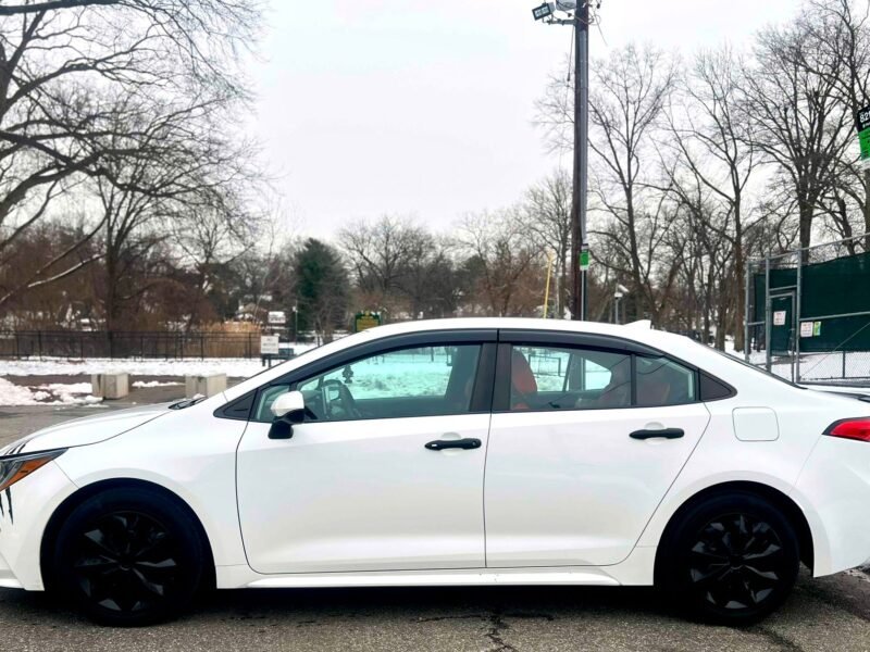 𝗧𝗼𝘆𝗼𝘁𝗮 𝗖𝗼𝗿𝗼𝗹𝗹𝗮 𝗟𝗘