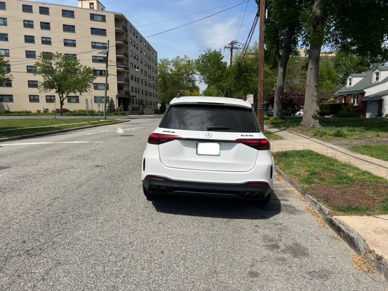 Mercedes-Benz GLE 53 AMG – Luxury Performance SUV